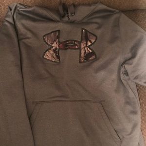 UA hoodie size medium great condition